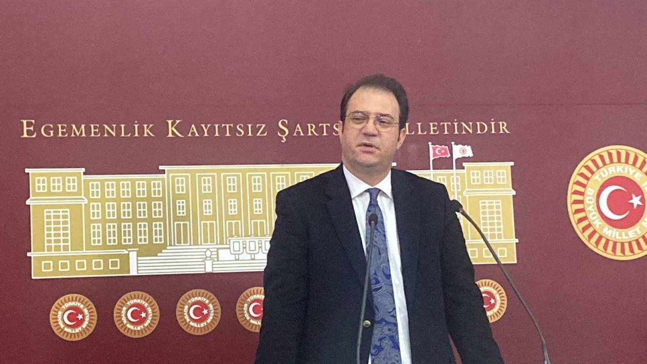 İnan Akgün Alp, Berfo Ana'nın Ölüm Yıl Dönümünde Oğlu Cemil Kırbayır’ın Faillerinin İsimlerini Açıkladı