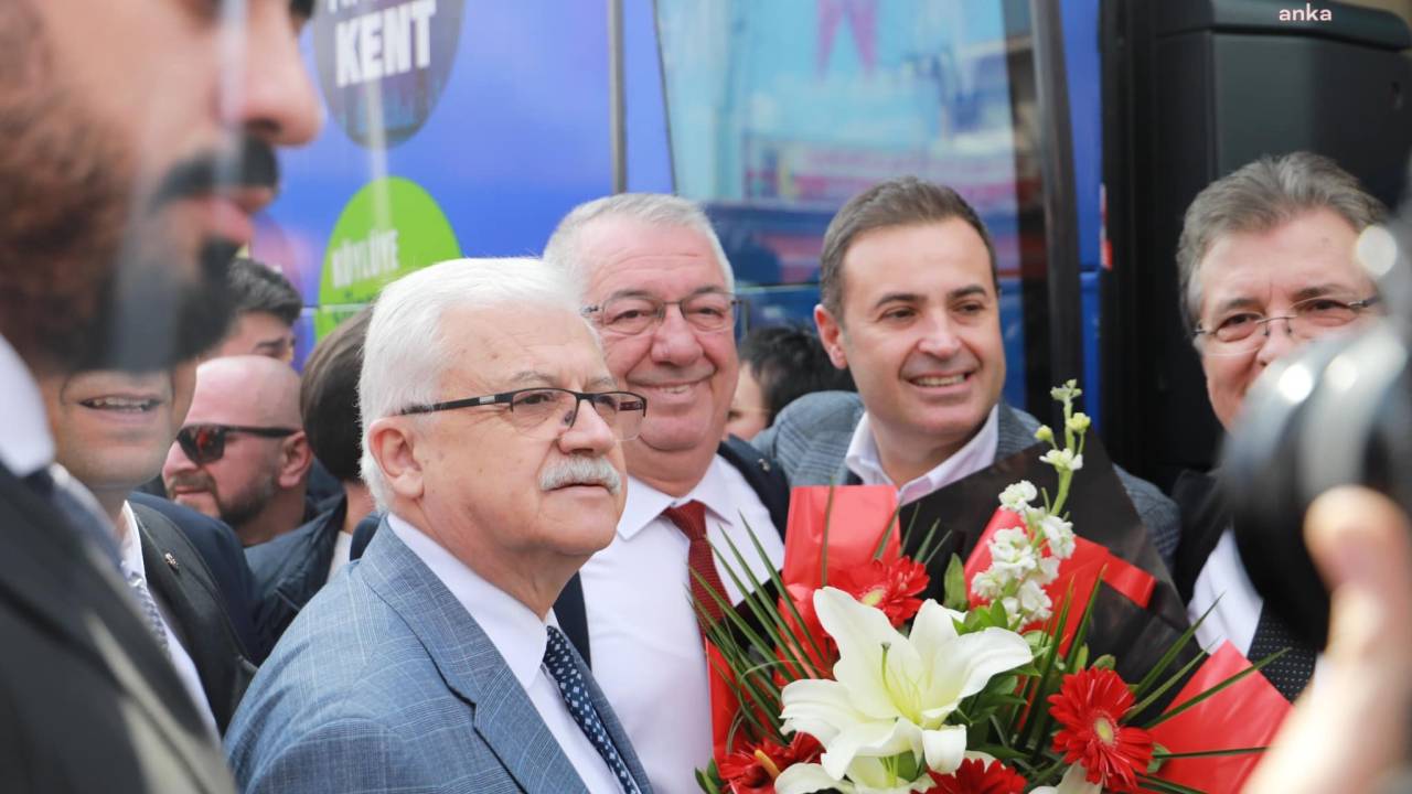 Burhaniye Belediye Başkanı Deveciler, Halkla Buluşmaya Devam Ediyor