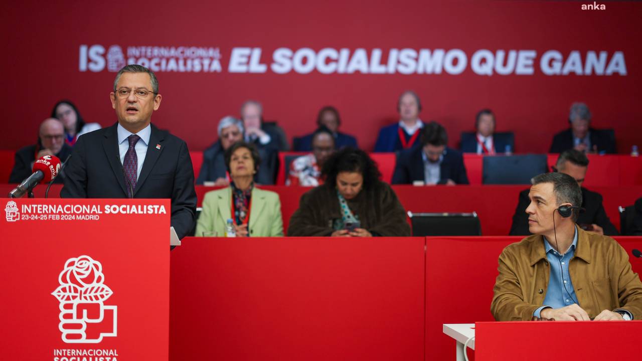Özgür Özel, Sosyalist Enternasyonal Başkan Yardımcılığına Seçildi