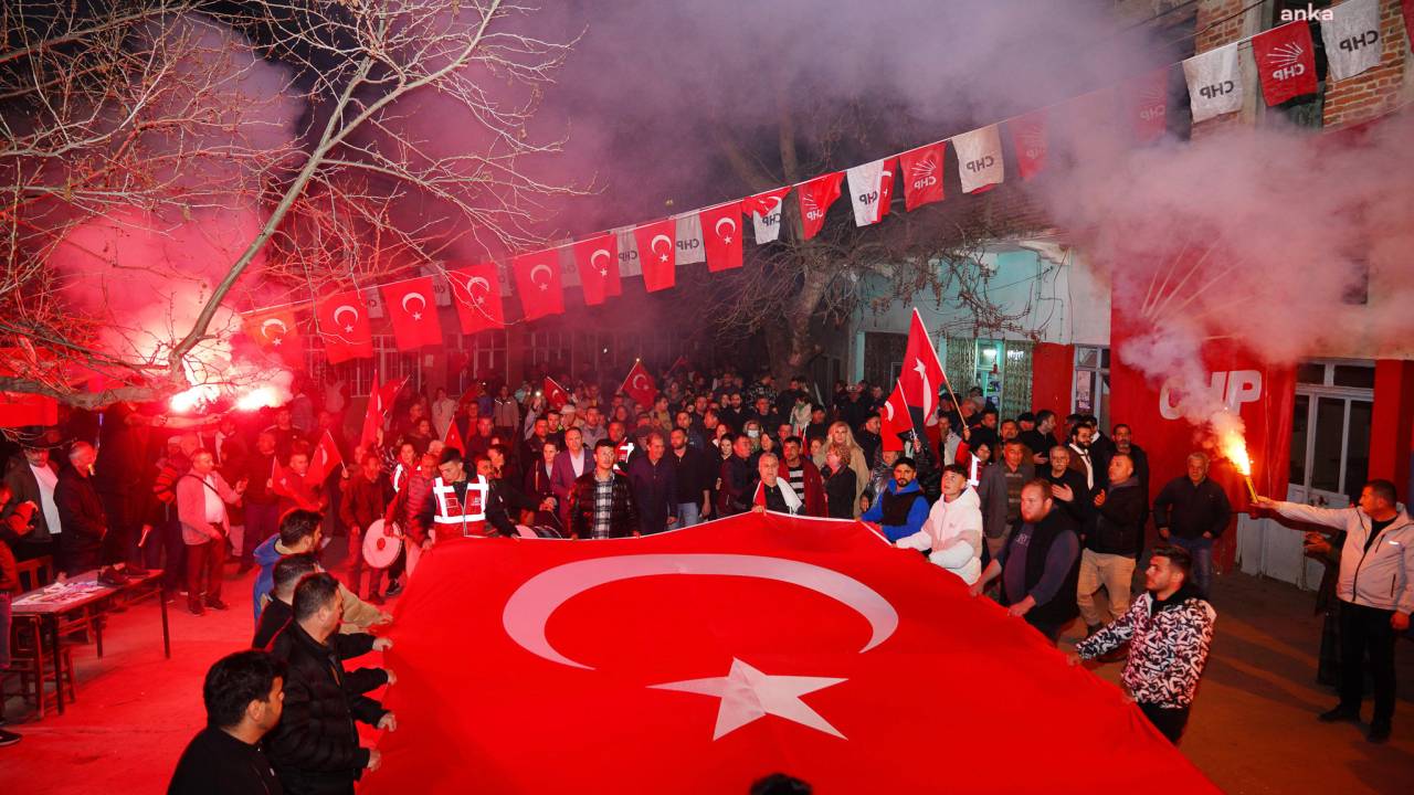 Ayvalık Belediye Başkanı Ergin, Mahalle Ziyaretlerini Sürdürüyor