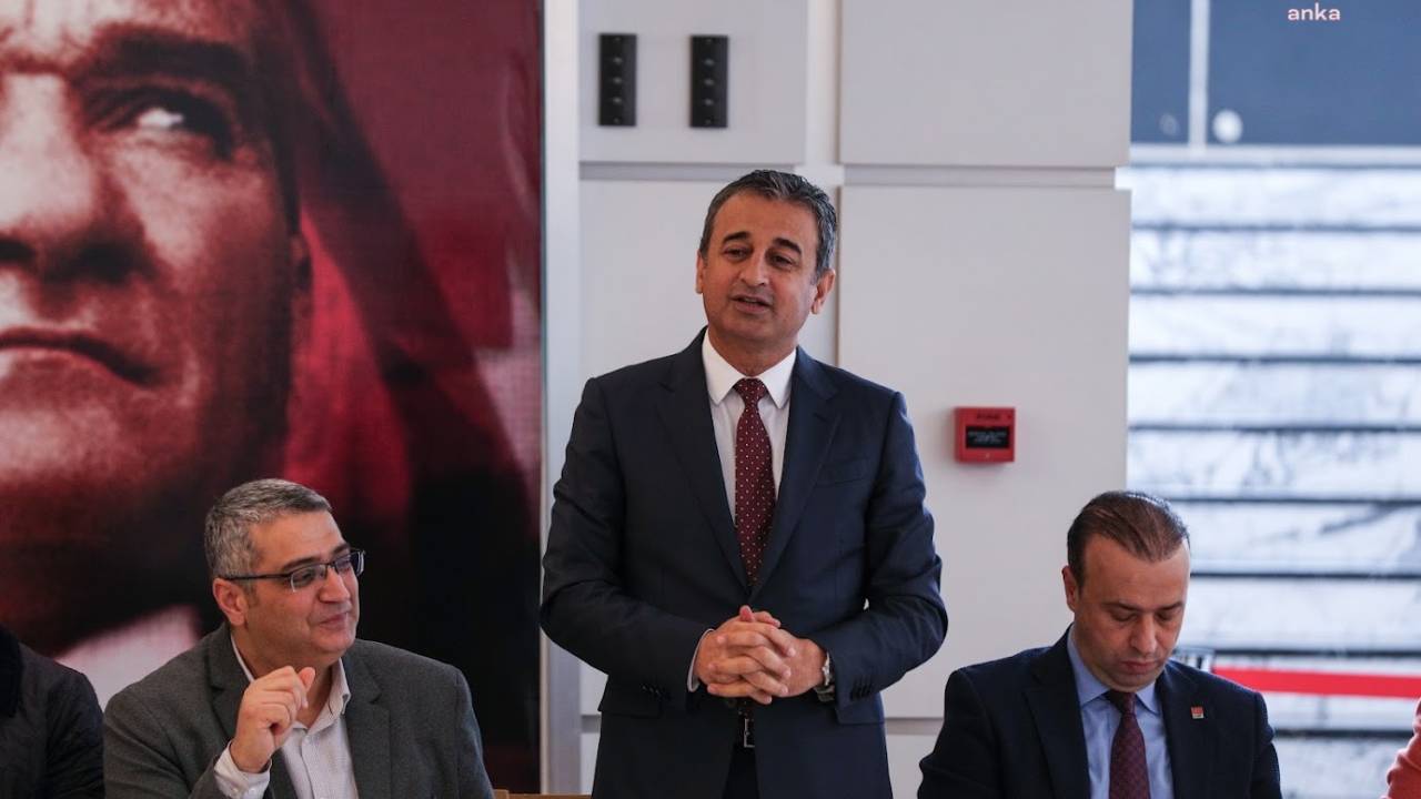 Burhanettin Bulut: “Anketler Chp'nin 2019'un Da Üzerinde Olduğunu Gösteriyor”