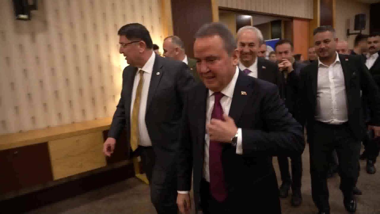 Servisçi Esnafından Muhittin Böcek’e Destek