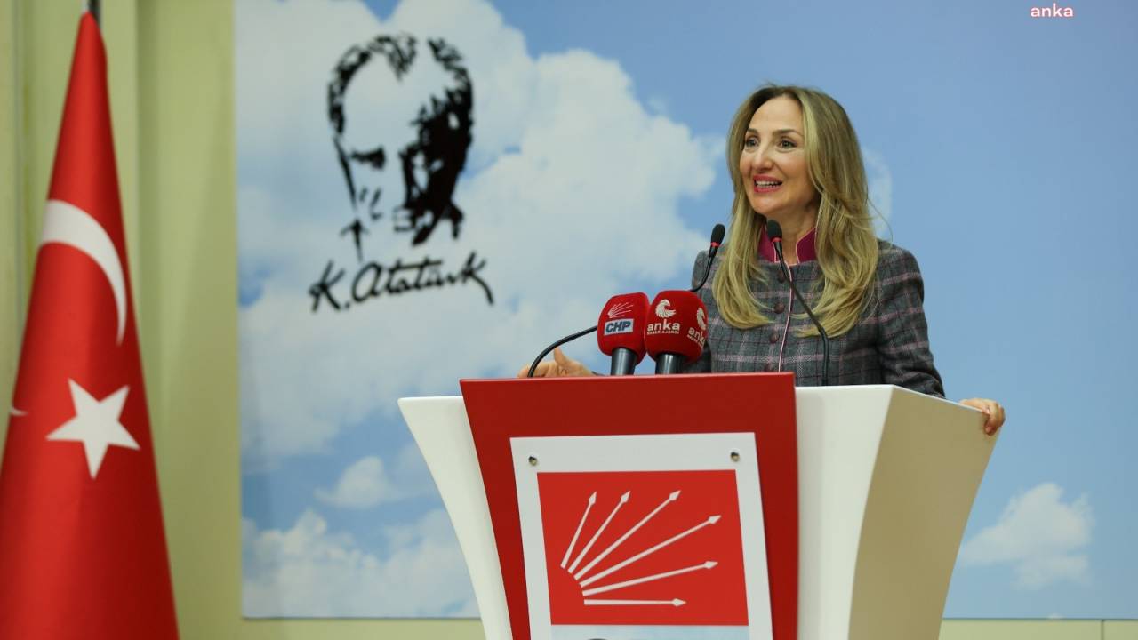 Özgür Özel’den Chp Kadın Kolları İle Birlikte 8 Mart’a Özel Program