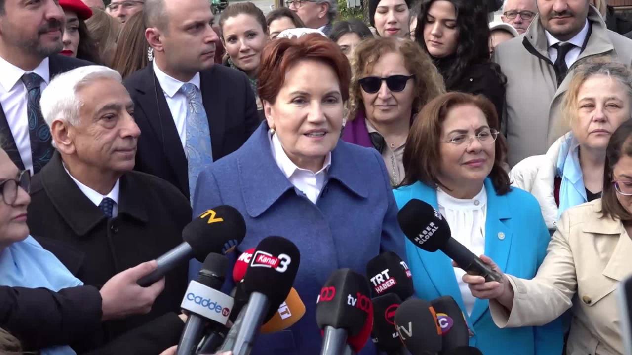 Meral Akşener: Atatürk'ümüzün Biz Kadınlara Verdiği Görevi Daha İleri Taşımaya Söz Veriyorum