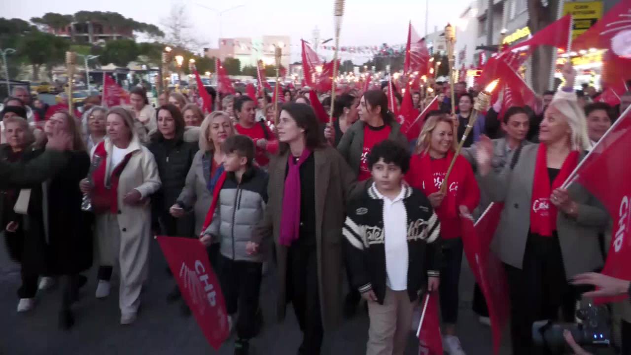 Çeşme'de 8 Mart Dünya Kadınlar Günü Coşkusu