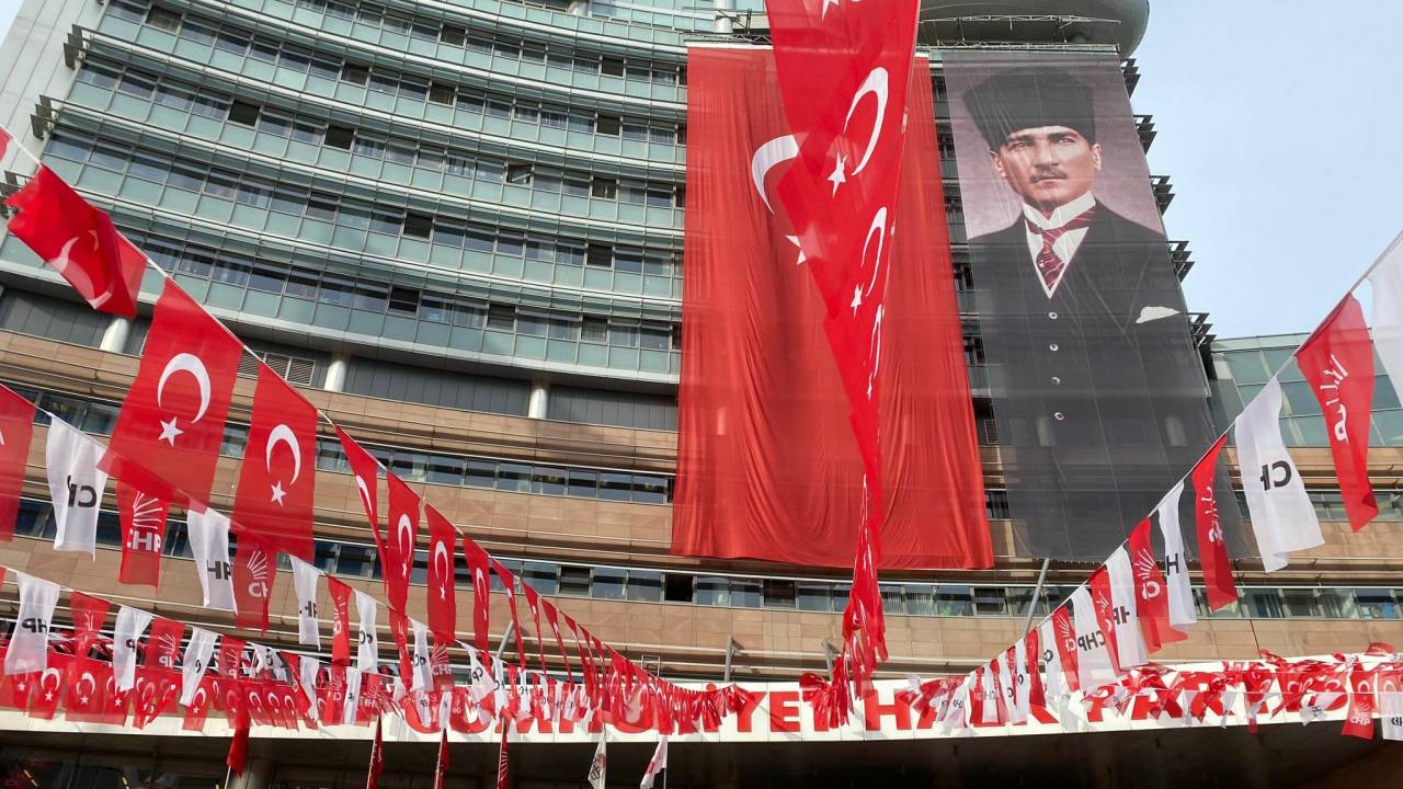 Chp Kadın Kolları, Belediye Başkan Adaylarından Eşitlik Sözü Aldı