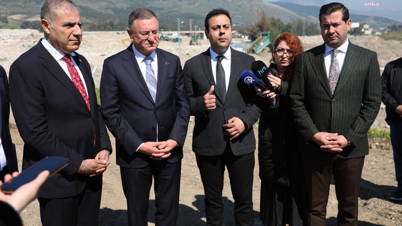 Chp Pm Üyesi Baran Bozoğlu: "Hatay’da Yaklaşık 2 Erciyes Dağı Büyüklüğünde Deprem Atığıyla Karşı Karşıyayız"