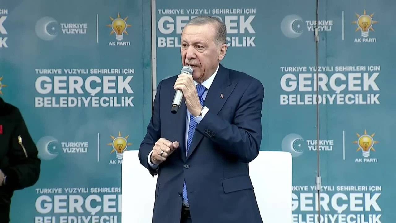 Erdoğan'ın Koruma Ekibi Kaza Yaptı: 1 Polis Şehit