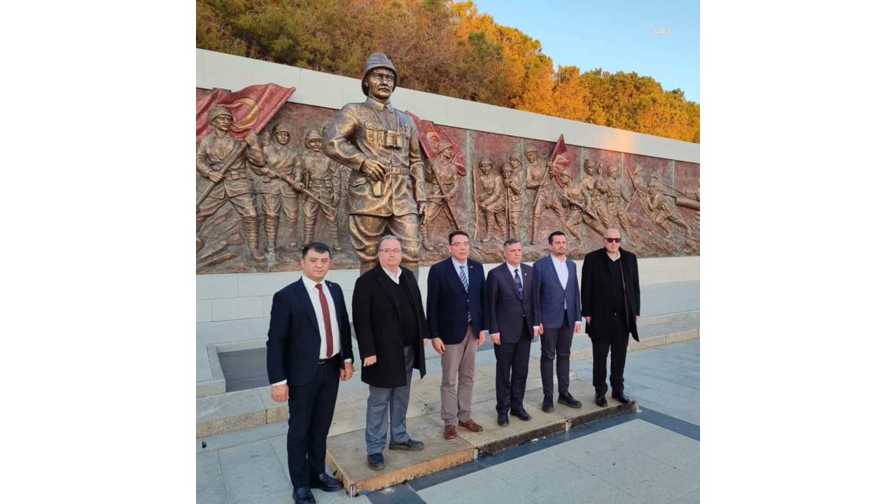 Chp Genel Başkan Yardımcısı Bağcıoğlu, Çanakkale Şehitliği’ni Ziyaret Etti