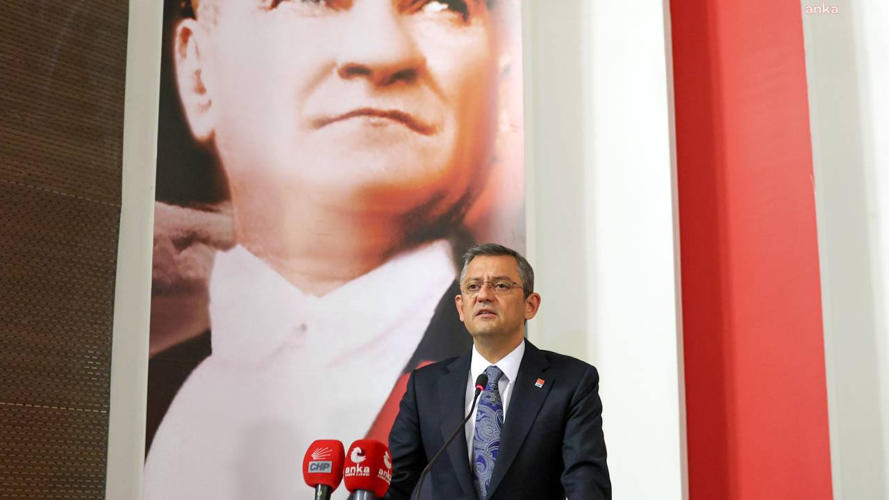 Özgür Özel: "Çanakkale, Atatürk'ün Önderliğinde Tarihin Seyrini Değiştirmiş Büyük Bir Destanın Adıdır"