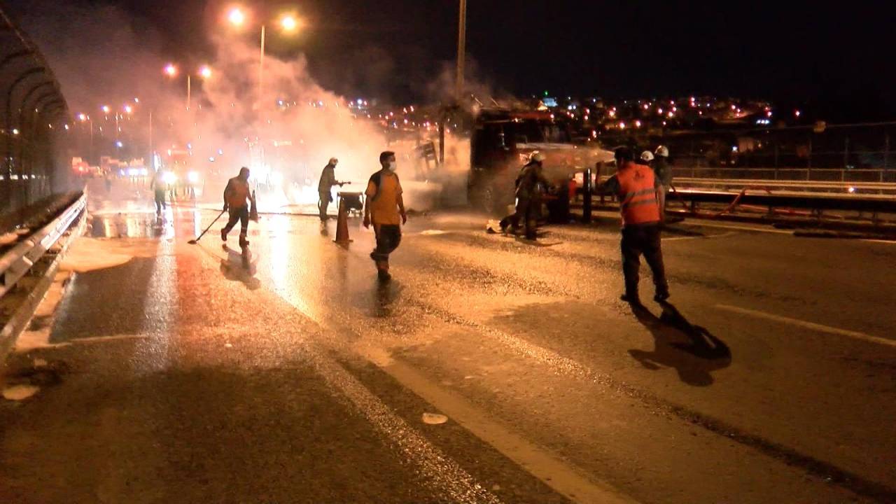 Tem Otoyolu’nda Oksijen Tüpü Yüklü Kamyon Yandı