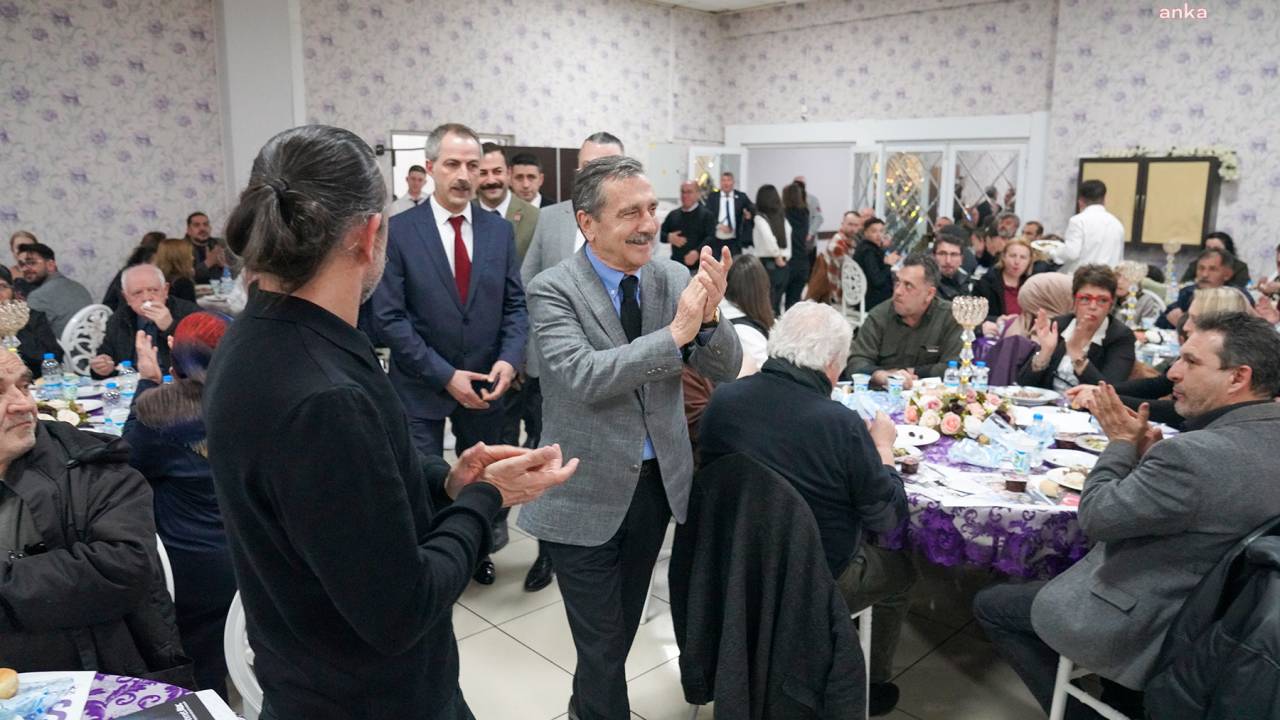 Tepebaşı Belediye Başkanı Ataç, Berber Ve Kuaförlerle İftarda Buluştu