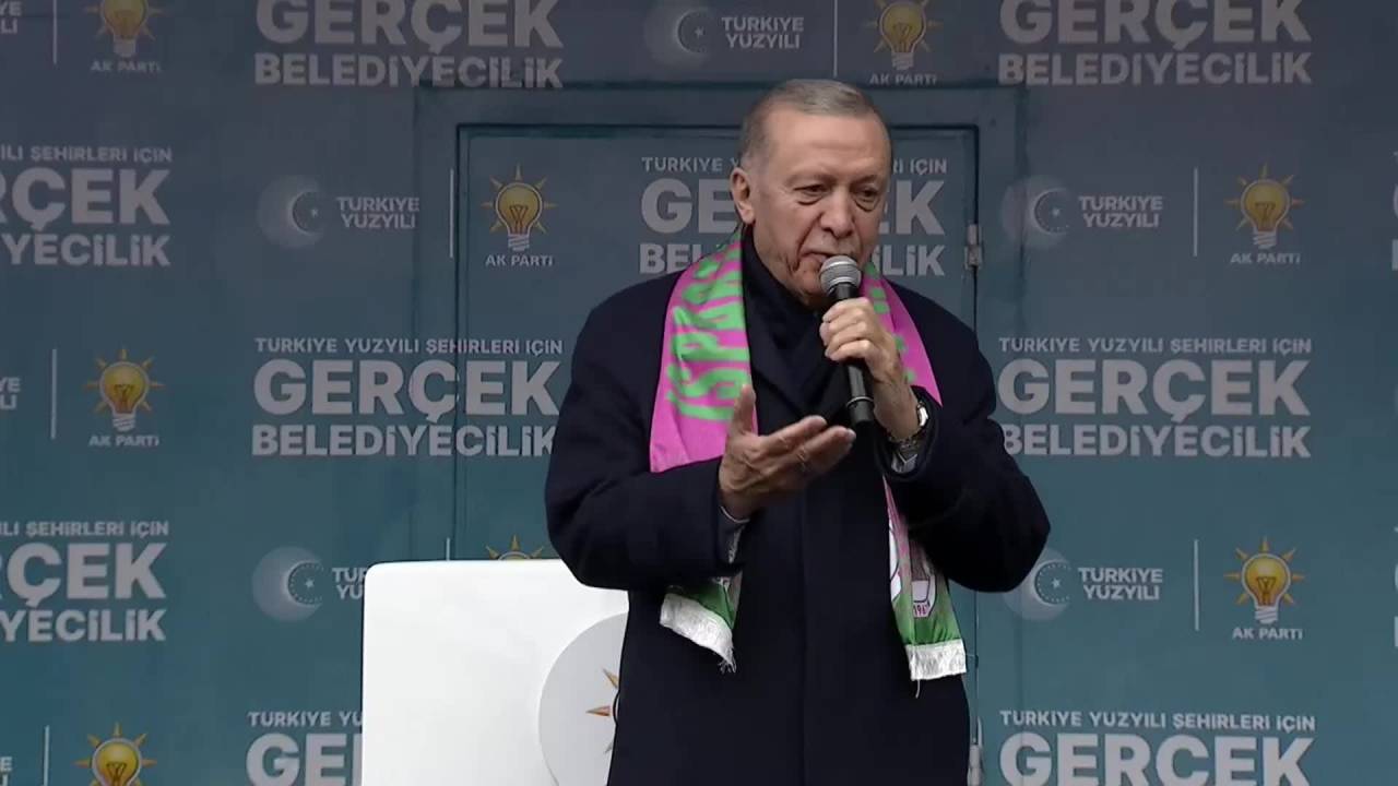 Erdoğan, Isparta'da: "10 Gün Sonra Sandıklarda Gelin Bunları Demokratik Şekilde Gömelim"