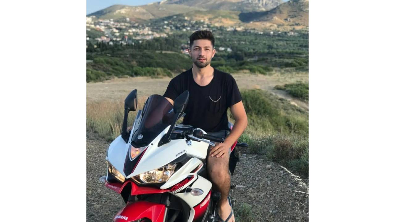 Motosiklet Otomobile Çarptı: 1 Ölü, 1 Yaralı