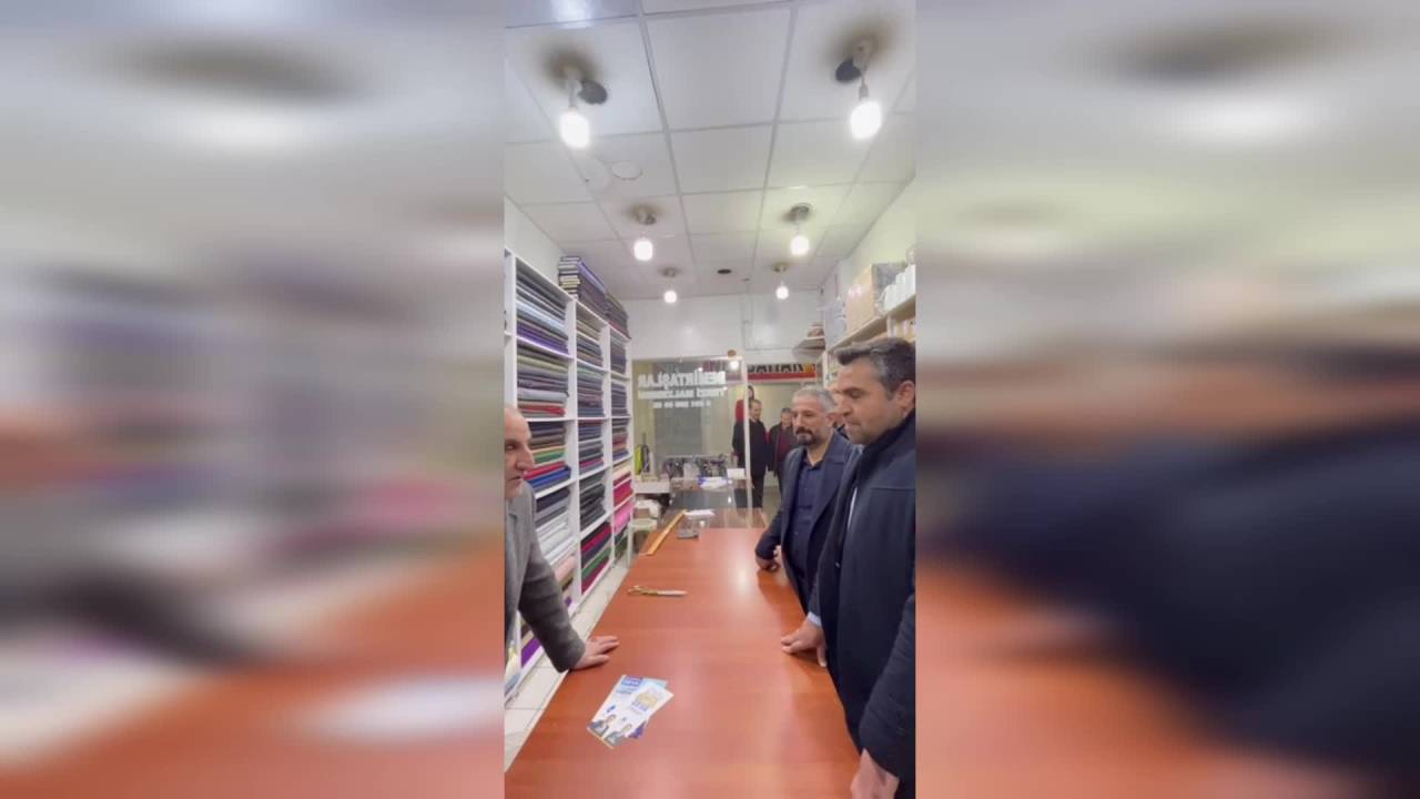 Elazığlı Esnaf: "Asgari Ücrete Zam Yapılıyor Bir Gün Sonra Her Şeye Zam Geliyor"