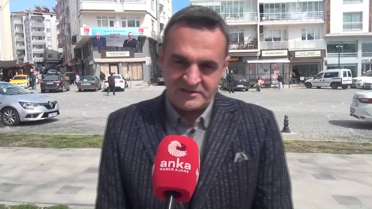 Barış Karadeniz: "Türkiye'de Emekli Maaşı Geçinmek İçin Değil, Yolda Yürümek İçin Bile Yeterli Değil"