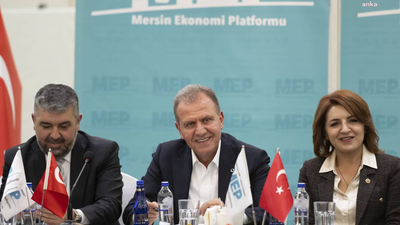 Vahap Seçer: “Mersin’de Yaşayan Herkesin Belediyesi Olduk”