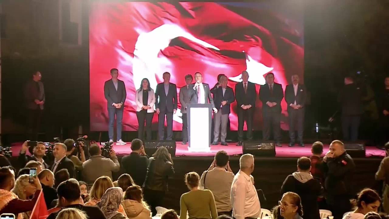 Özel'den Erdoğan'a: “İsrail İle Ticaret Yaparak Filistin’e Barış Talep Edilemez”