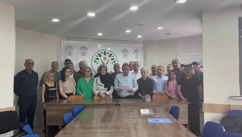 Dem Parti Bursa İl Örgütü’nden Van Tepkisi: "Van Halkının İradesi Siyasi Bir Kararla Gasp Edilmiştir"