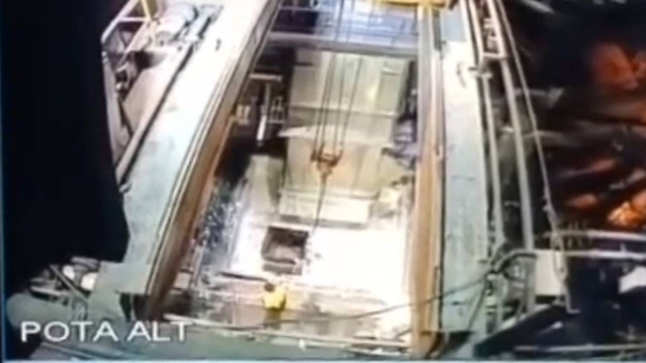 Kocaeli'de Galvaniz Fabrikasında Patlama: 11 Yaralı