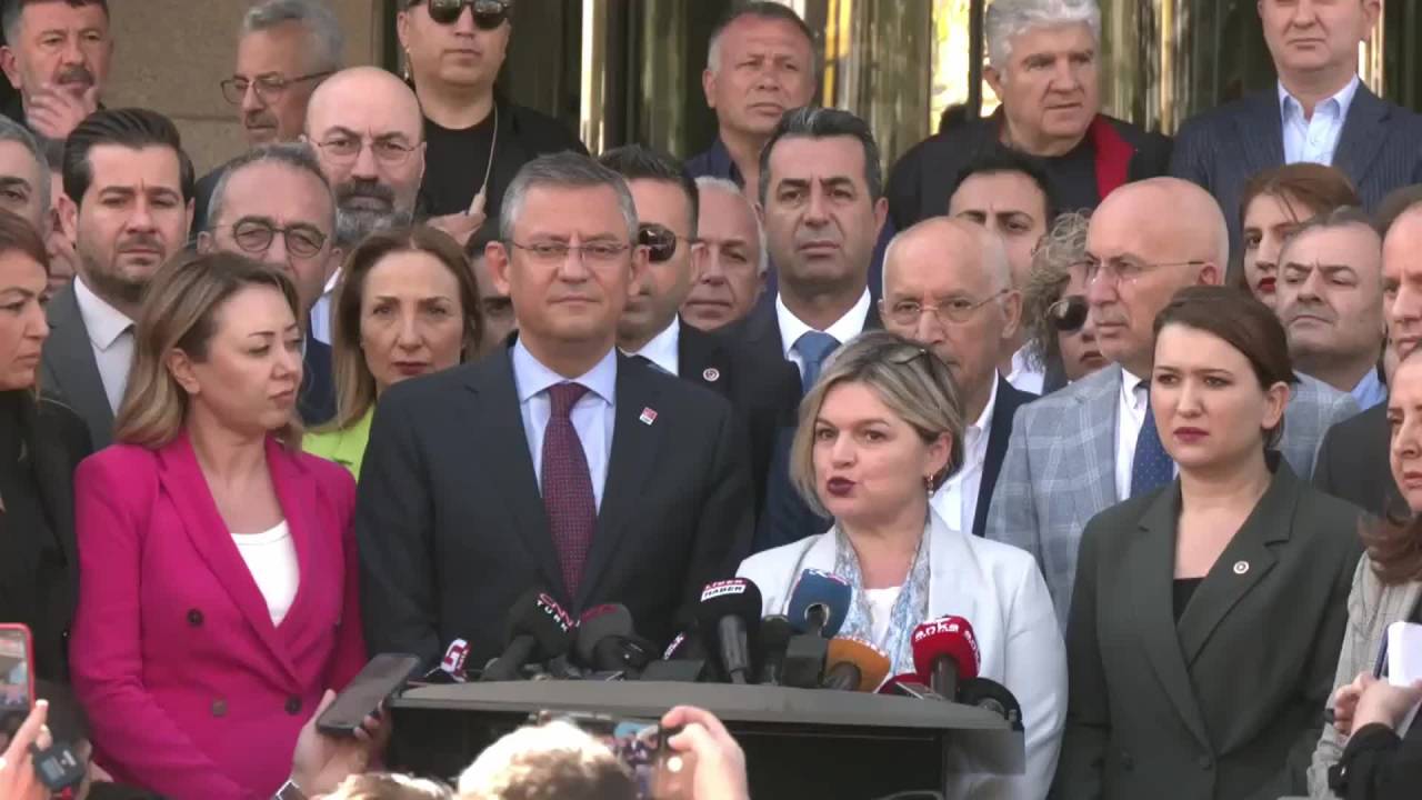 Chp'liler Hatay İçin Ysk Önünde... "3 Bin 389 Ölü Seçmen Bulunmaktadır,  Seçimin İptalini İstiyoruz"