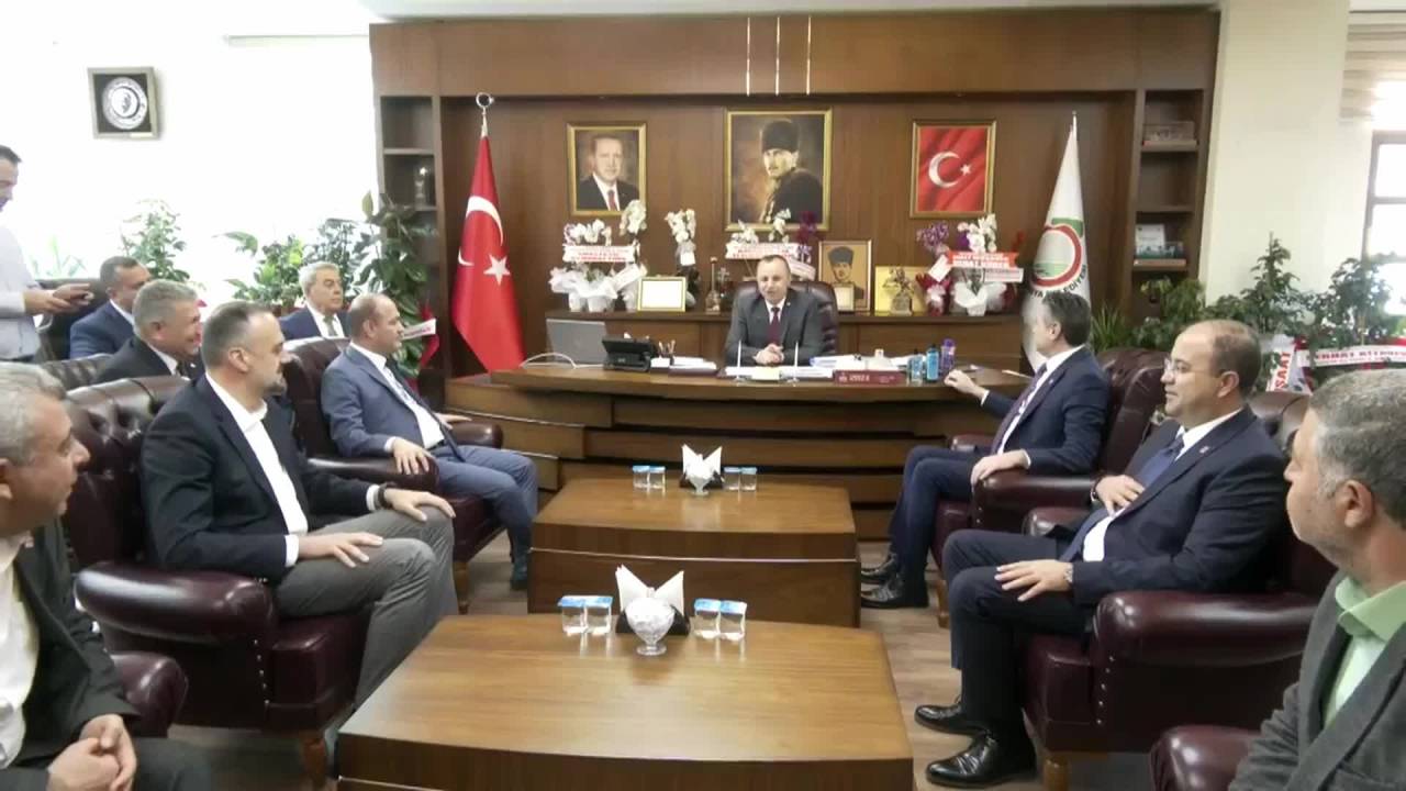Chp Genel Başkan Yardımcısı Özgür Karabat, Amasya Belediye Başkanı Turgay Sevindi’yi Ziyaret Etti