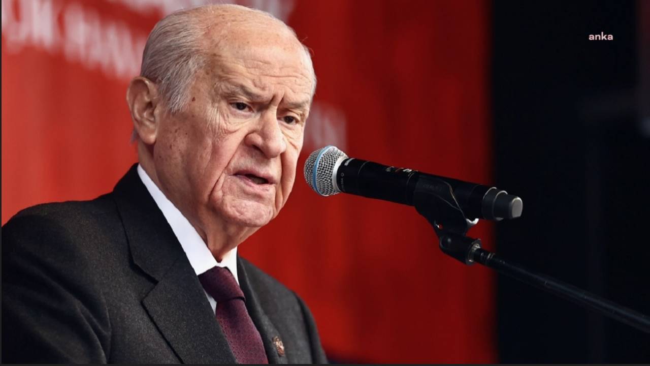 Bahçeli'Den Bayram Mesajı: "türkiye Cumhuriyeti Sandıkta Kurulmamıştır.  Herkes Aklını Başına Almalı''