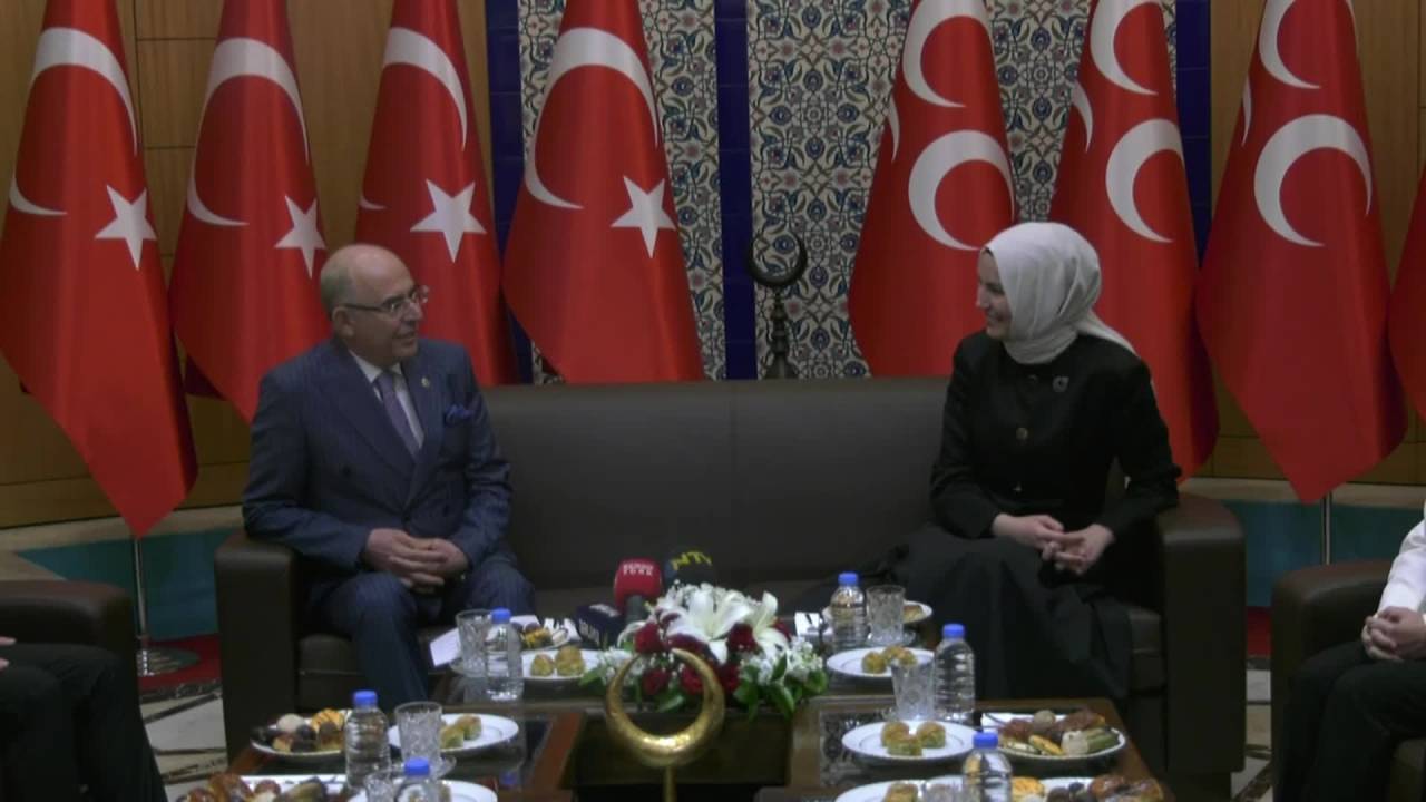 Akp Heyetinden Mhp'ye Bayram Ziyareti.... “Milletimizin Verdiği Mesajı Anlamaya Çalışacağız”