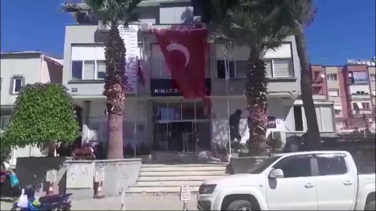 İzmir'de Akp’den Chp’ye Geçen Kiraz Belediyesi'nin Borcu 332 Milyon Olarak Açıklandı