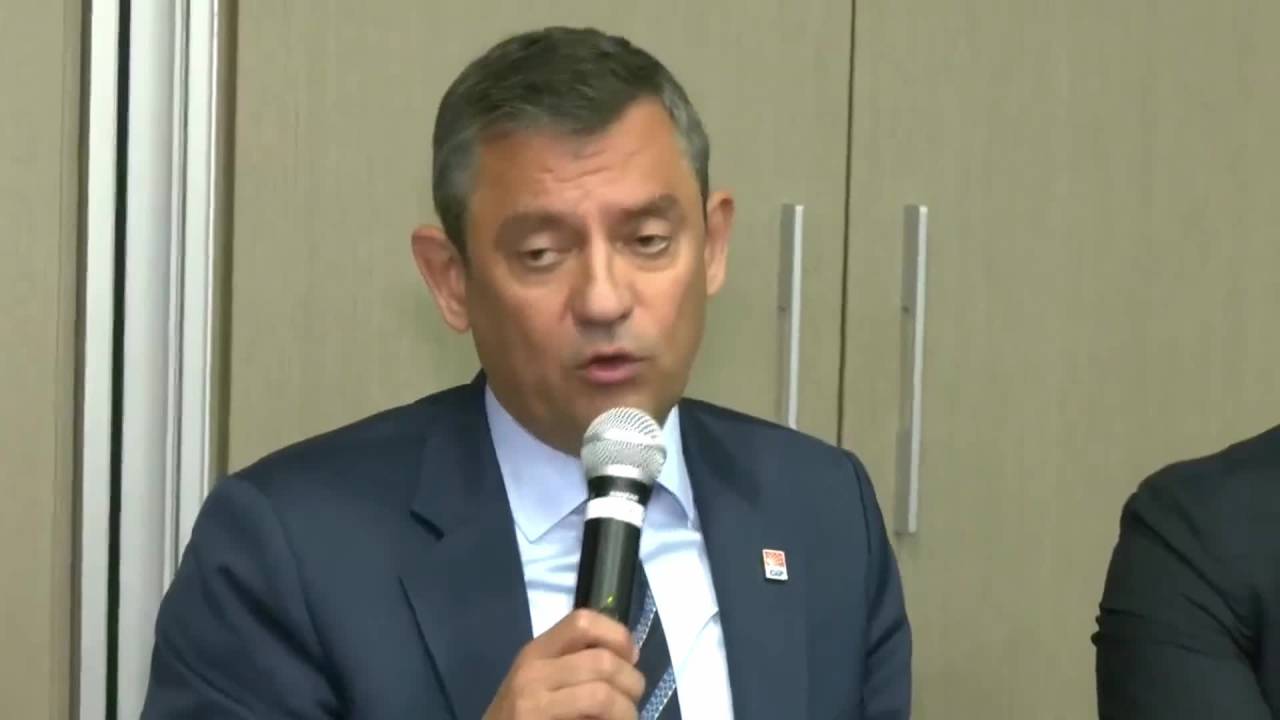 Özgür Özel: ''vize Serbestisinin Önündeki Üç Engeli Aşmak, Chp İktidarında 15 Günlük İştir"