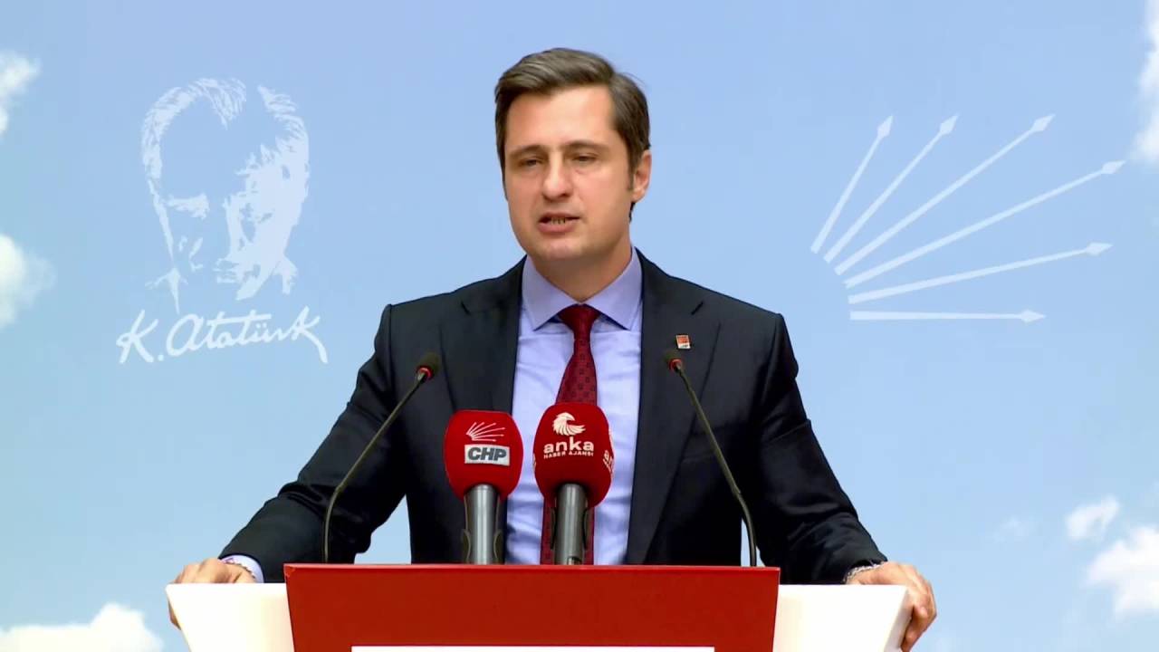 Deniz Yücel'den Bakan Mehmet Şimşek'e: "Akp'nin Kaymak Tabakası Hariç Geri Kalan Herkesi Kastediyor"