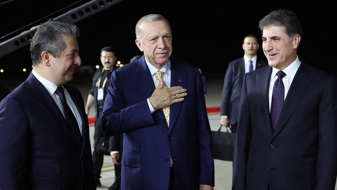 Erdoğan, Erbil’de Neçirvan Ve Mesrur Barzani Tarafından Karşılandı
