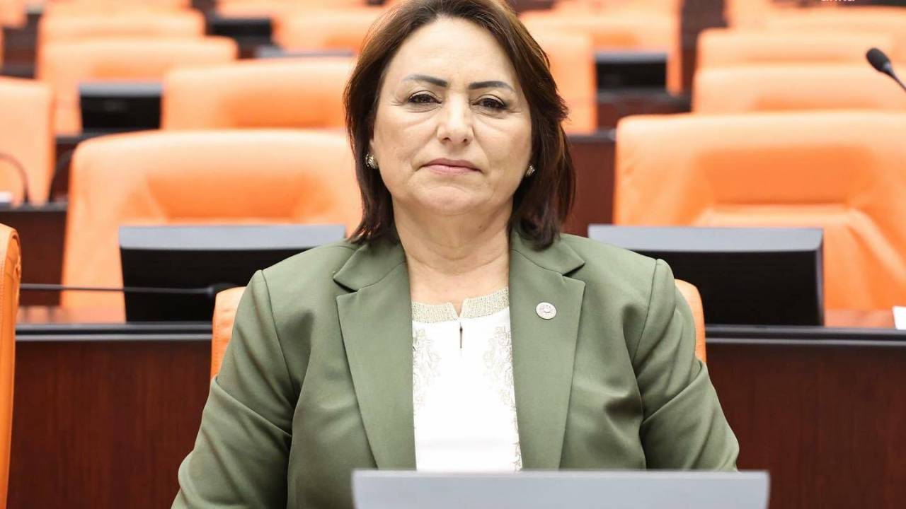 Müzeyyen Şevkin: "Bir Tarafta Lüks Yaşam Diğer Tarafta Vatandaşın Milyarlarca Liralık Borcu Var"