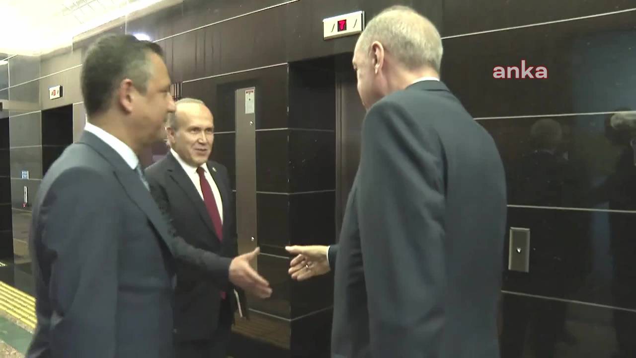 Ak Parti Ve Chp Liderleri Arasındaki Görüşme Bir Buçuk Saat Sürdü