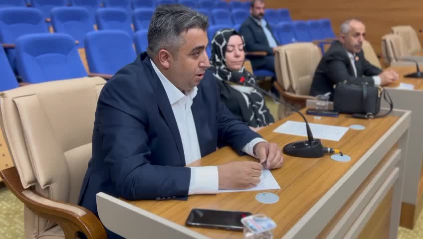 Elazığ'da Köy Yollarının Yapımı İçin Ayrılan Ödenek Afad’ın Araç Alımına Gitti