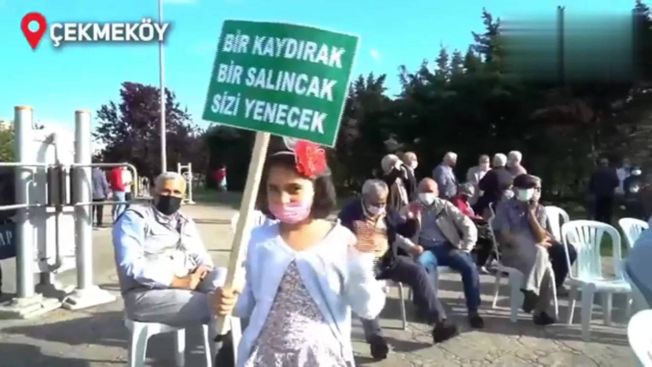 Çekmeköy Belediyesi’nin Akp'den Chp'ye Geçmesiyle Çocuk Parkı Akaryakıt İstasyonu Olmaktan Kurtuldu