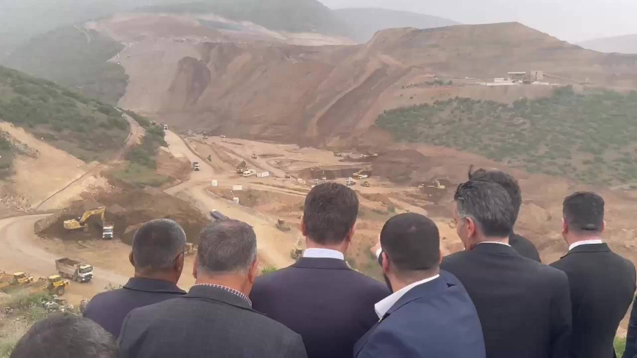 Mustafa Sarıgül İliç’te: “5 Madencimize Ulaşma Çalışmaları Sürüyor”