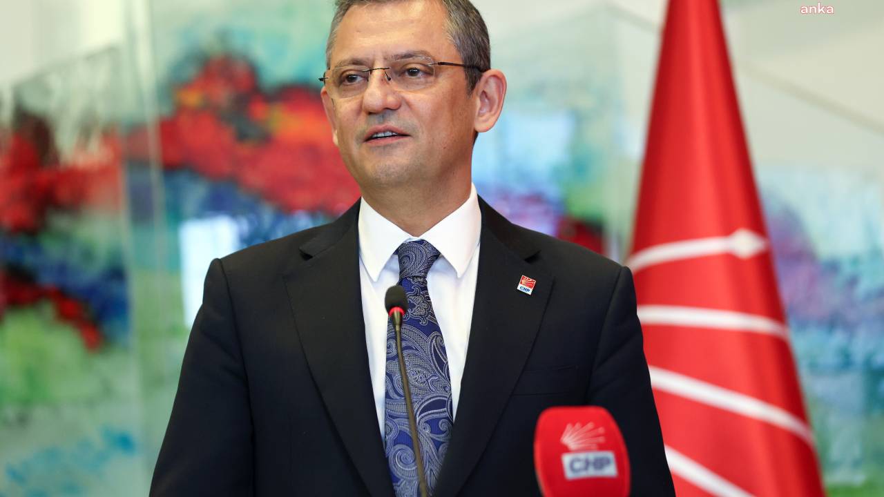 Özgür Özel: "Sinan Ateş Suikasti Aydınlanana Kadar Peşini Bırakmayacağız"