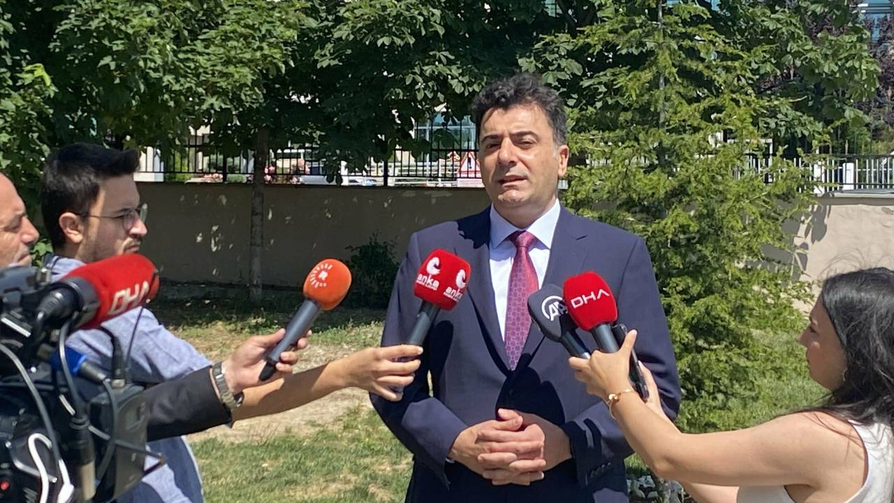 Zeynel Emre, Bakan Kacır'a Yabancılara Gayrimenkul Satışı Yapan Firmalara Neden Teşvik Verildiğini Sordu