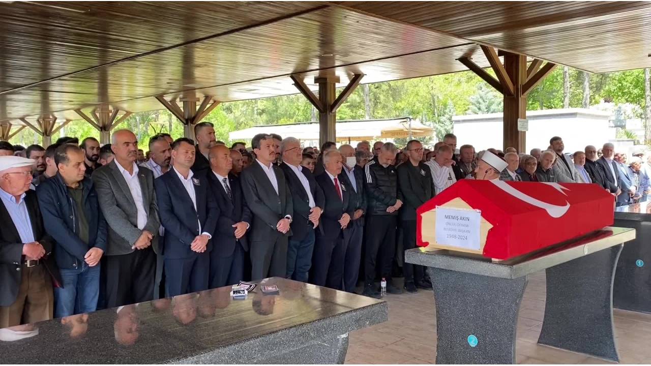 Aksaray Eski Belediye Başkanı Memiş Akın Son Yolculuğuna Uğurlandı