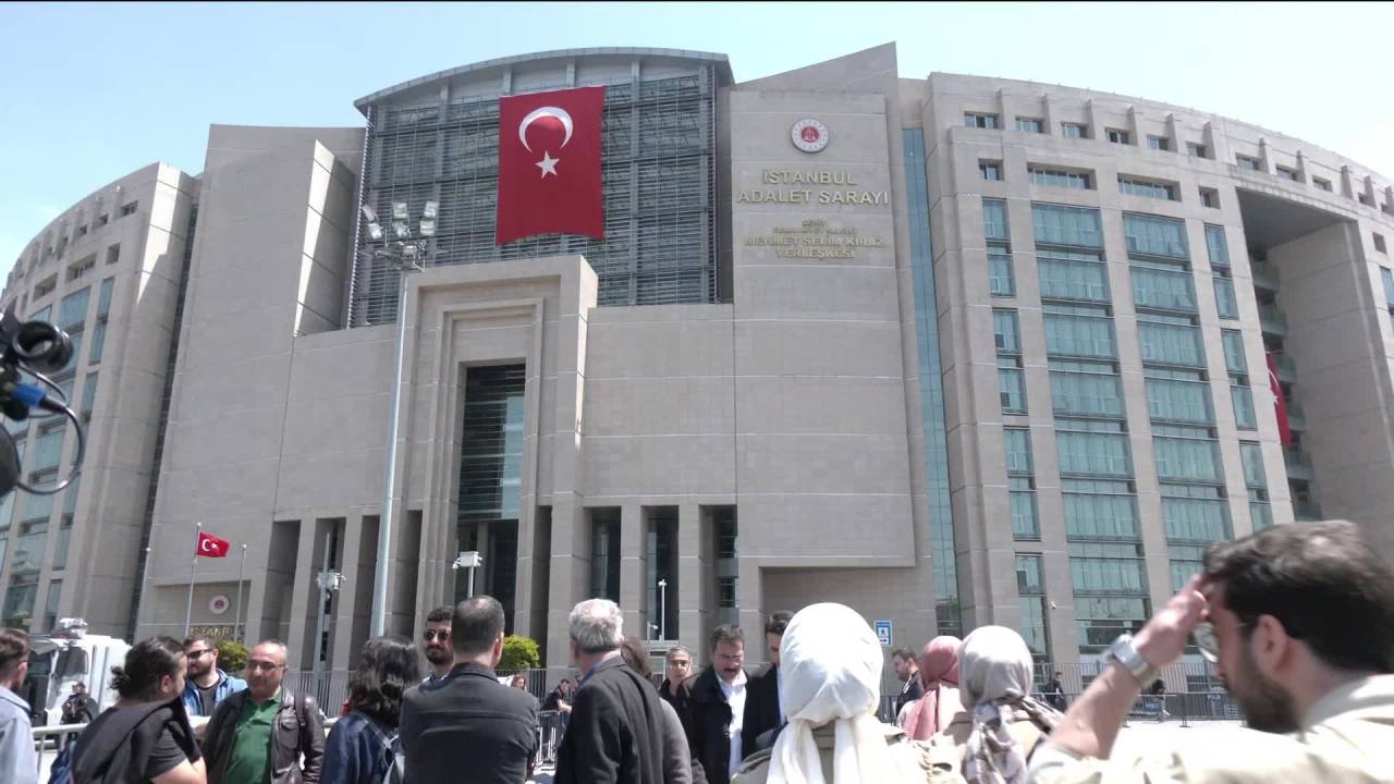 Avukatlardan Kobani Davası Kararına Tepki: Verilen Cezalar Siyasi Bir Kararın Sonucu, Kararı Tanımıyoruz