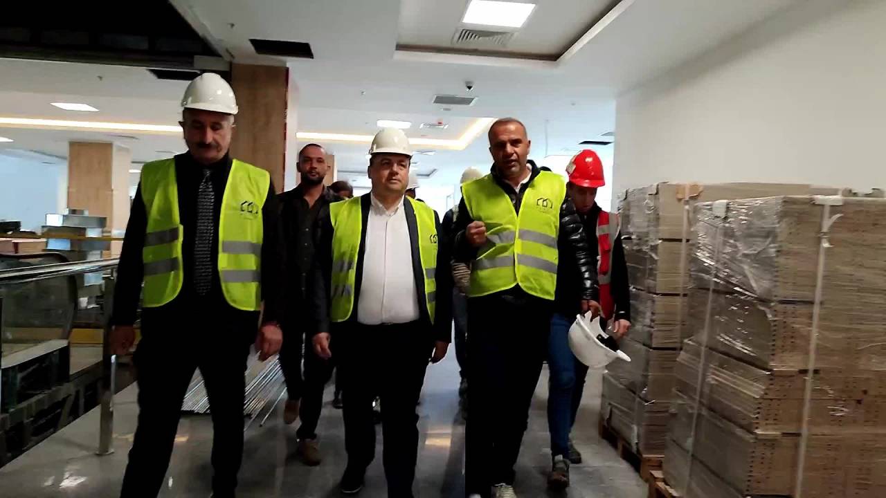 Bursa Ali Osman Sönmez Onkoloji Hastanesi İnşaatında Çalışan İşçiler Dört Aydır Maaş Alamıyor