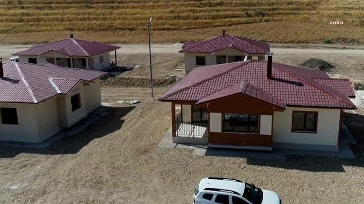 Chp Milletvekili Erol: "Elazığ'da Kamu Zararına Neden Olan Konut İhaleleri Gözden Geçirilmeli"