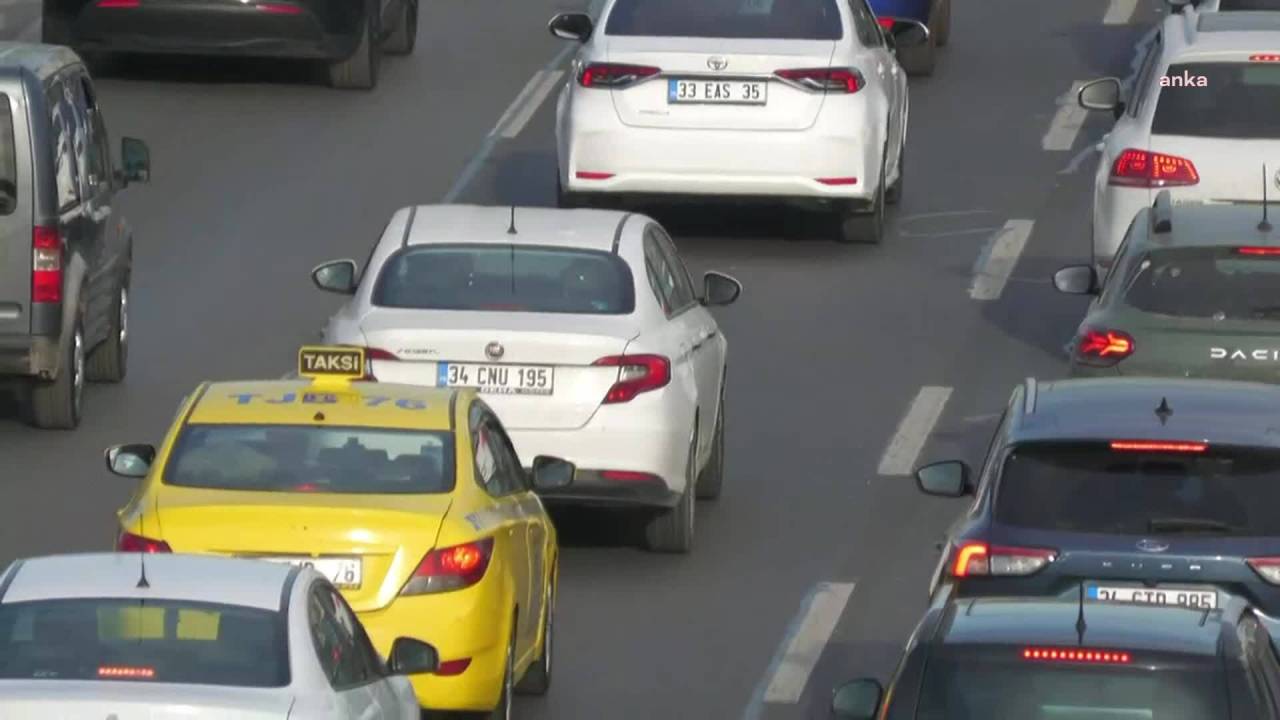 Ankara'da  "Büyük Emekli Mitingi" Nedeniyle Yarın Bazı Yollar Trafiğe Kapatılacak