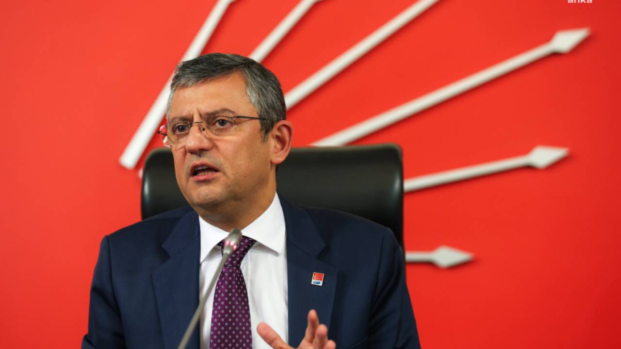 Özgür Özel, Mersin Otoyolunda Meydana Gelen Kazaya İlişkin Mesaj Paylaştı