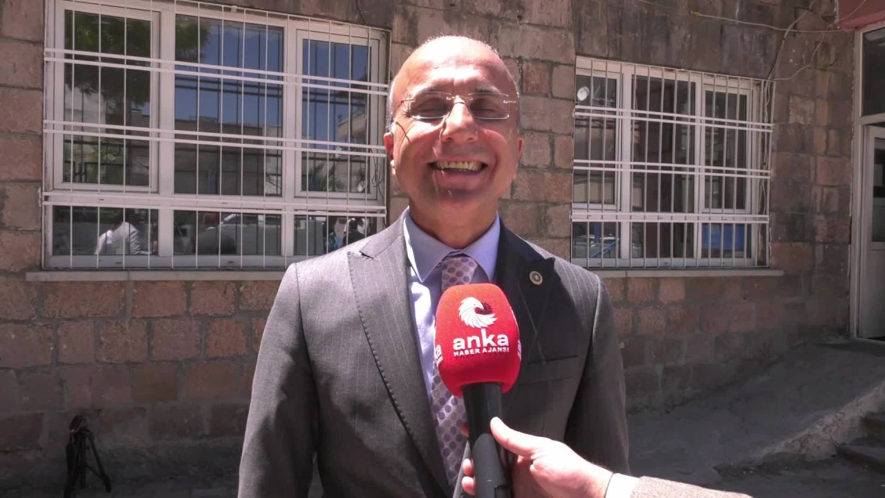 Chp Heyeti Pınarbaşı'nda... Aşkın Genç: "Günün Sonunda Kazanan Türk Demokrasisi Olacaktır"