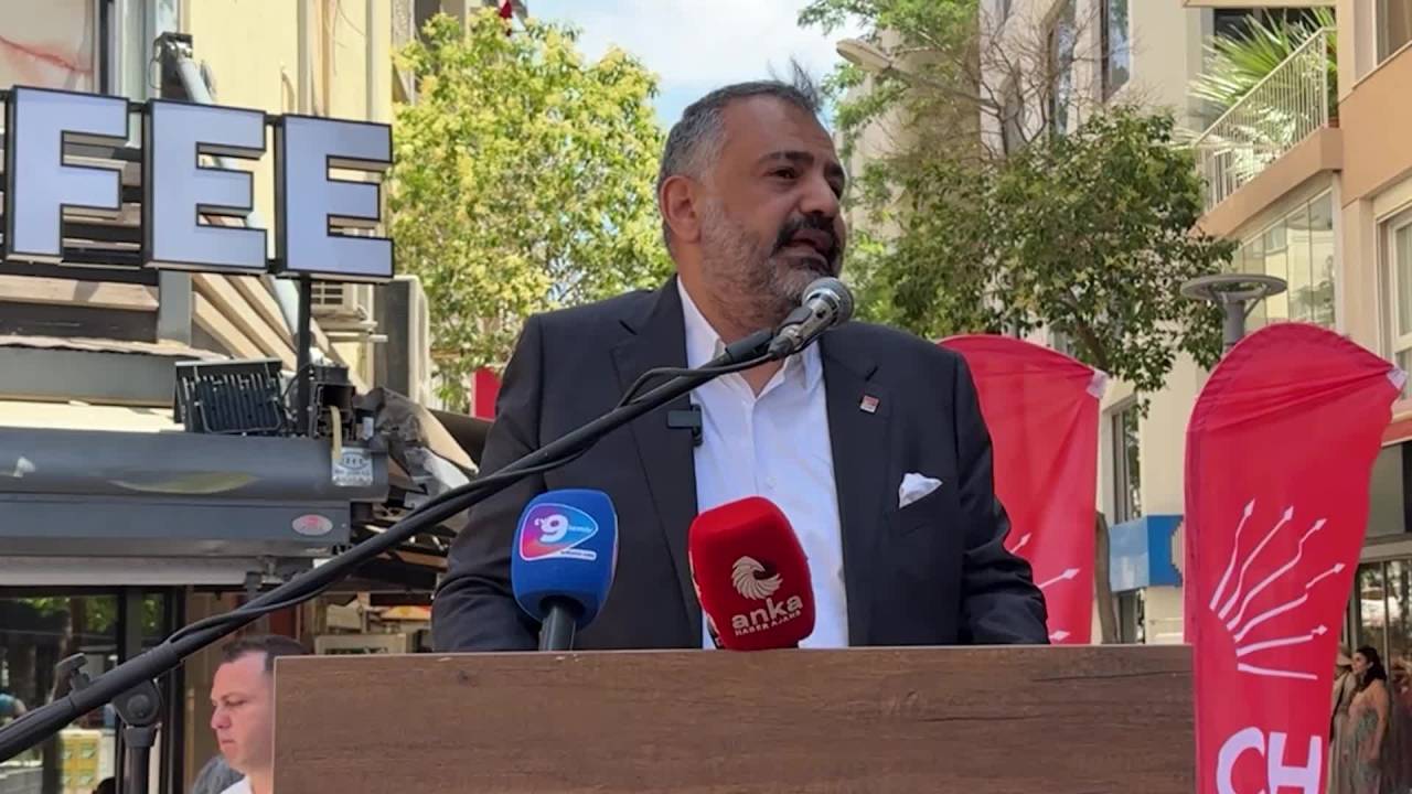 Chp İzmir, Usta Şair Nazım Hikmet'i Andı