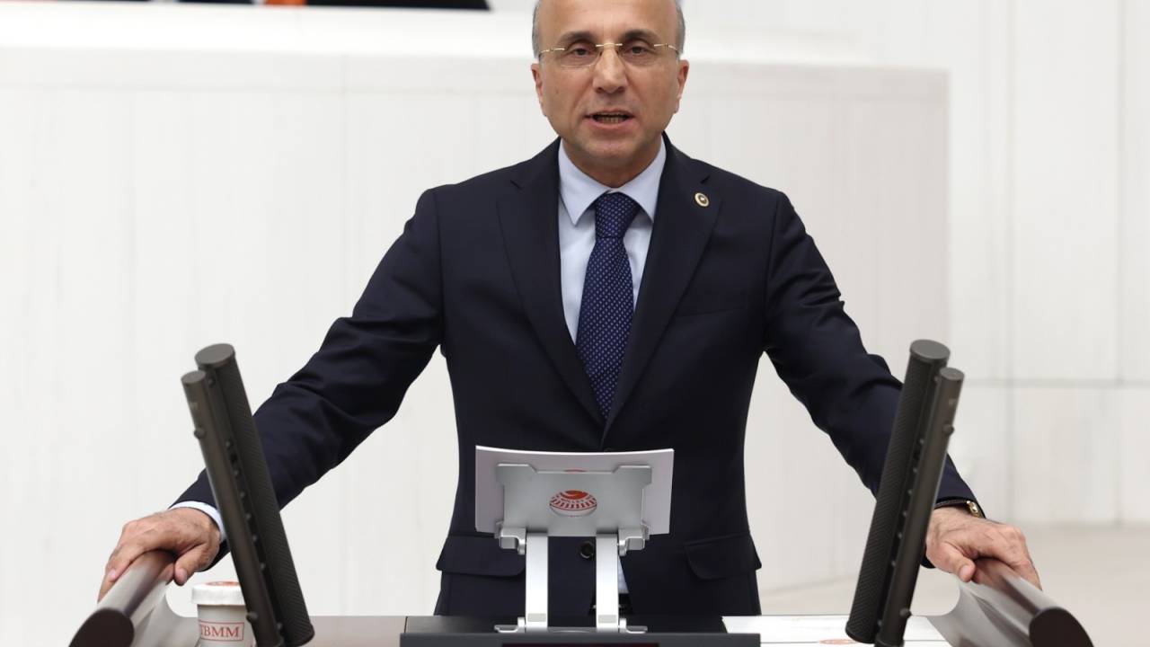 Aşkın Genç'ten Hububat Fiyatına Tepki: "Gerçekçi Ve Sürdürülebilir Taban Fiyatlar Belirlenmeli"