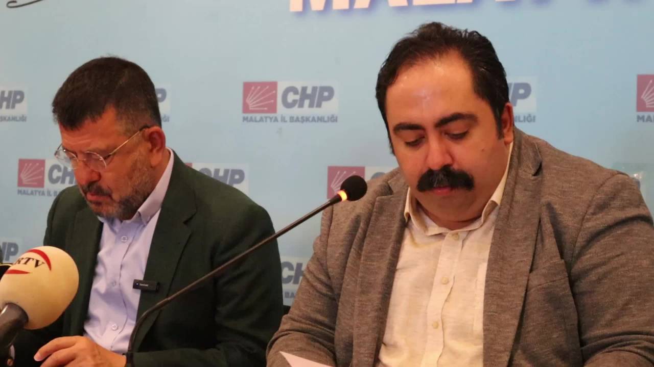 Veli Ağbaba: Malatya'da Her 100 Kişiden 93'ü Ev Bekliyor"