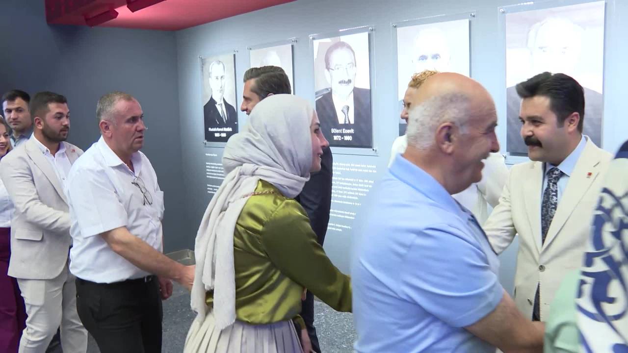 Deniz Yücel, Parti Meclisi Üyeleri, Belediye Başkanları Ve İlçe Örgüt Yöneticileri Partililer İle Bayramlaştı